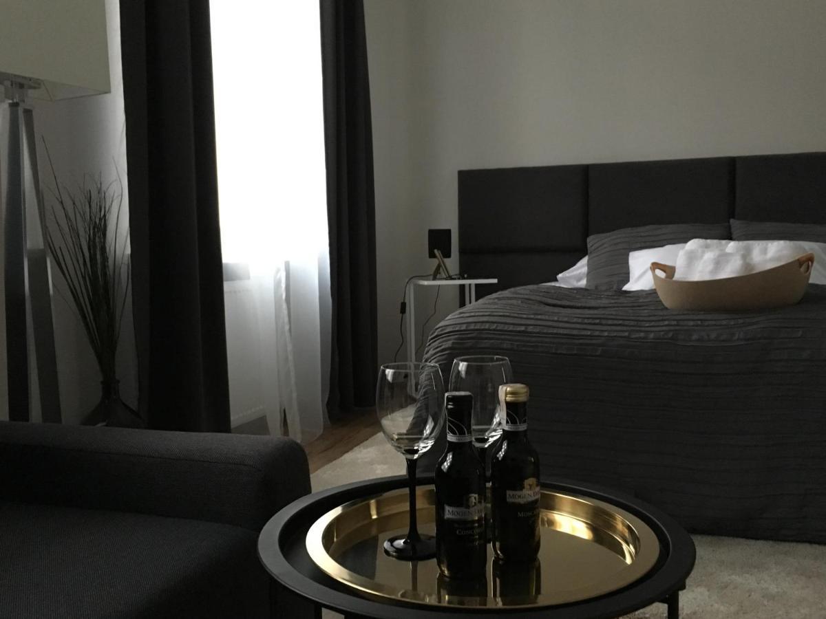 Rezydencja Marzec Gniezno Luaran gambar