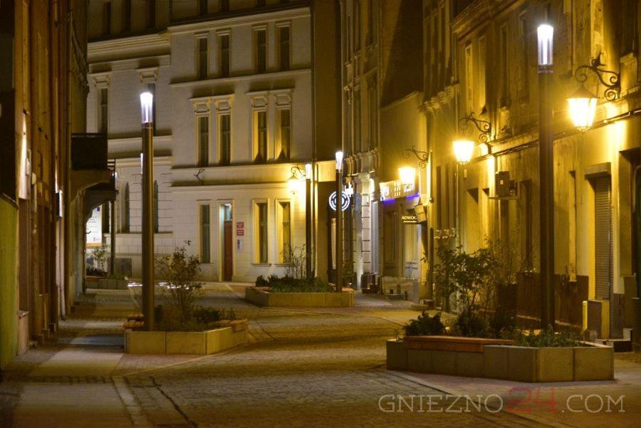 Rezydencja Marzec Gniezno Luaran gambar